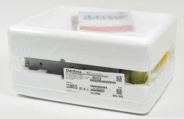 Danfoss Umrichter VLT FC302, 5,5kW, FC302-P5K5T5E20H, 131B0533